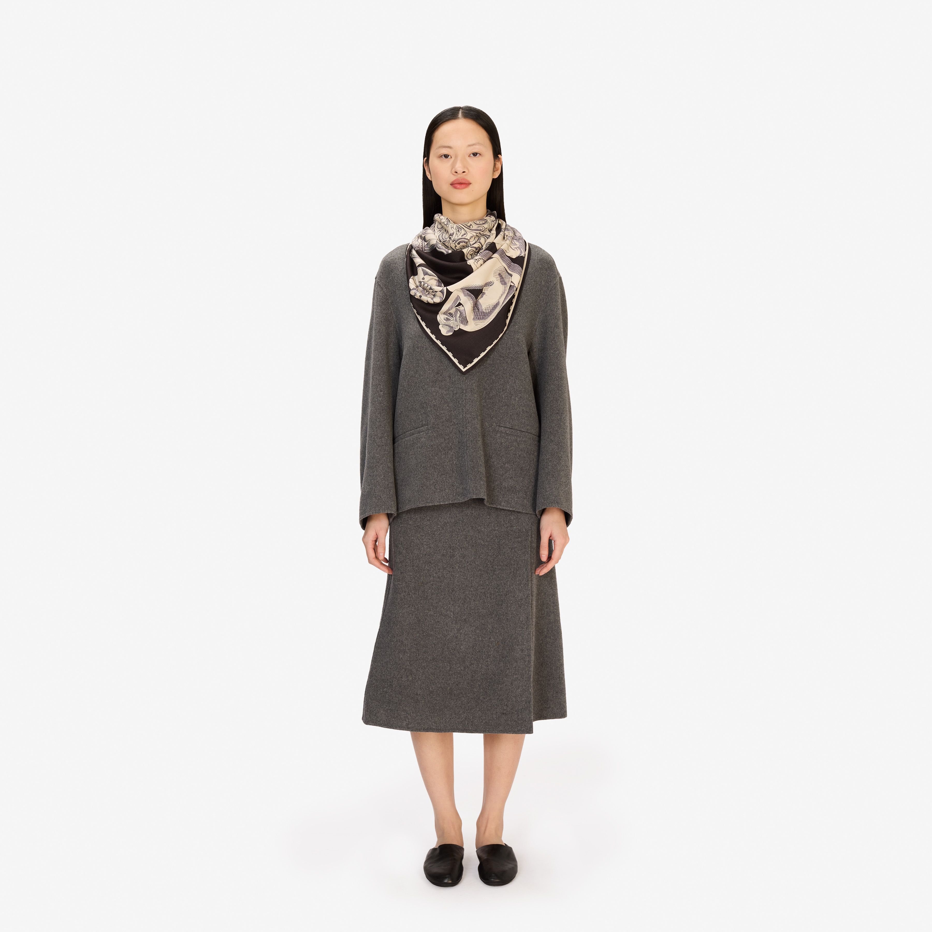 Square 130 - Archives - Black