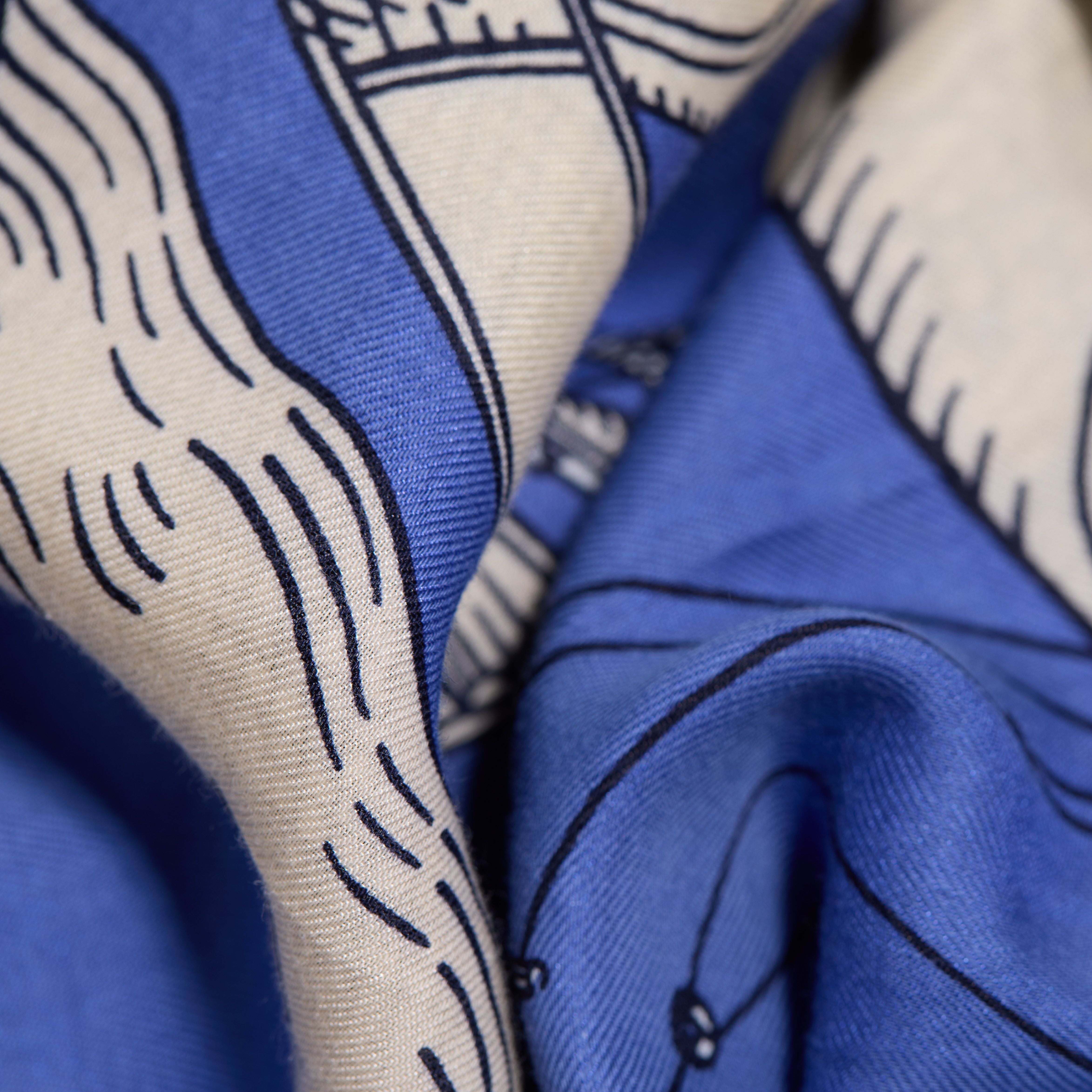Square 130 - Des Rives et Des Reves - Blue