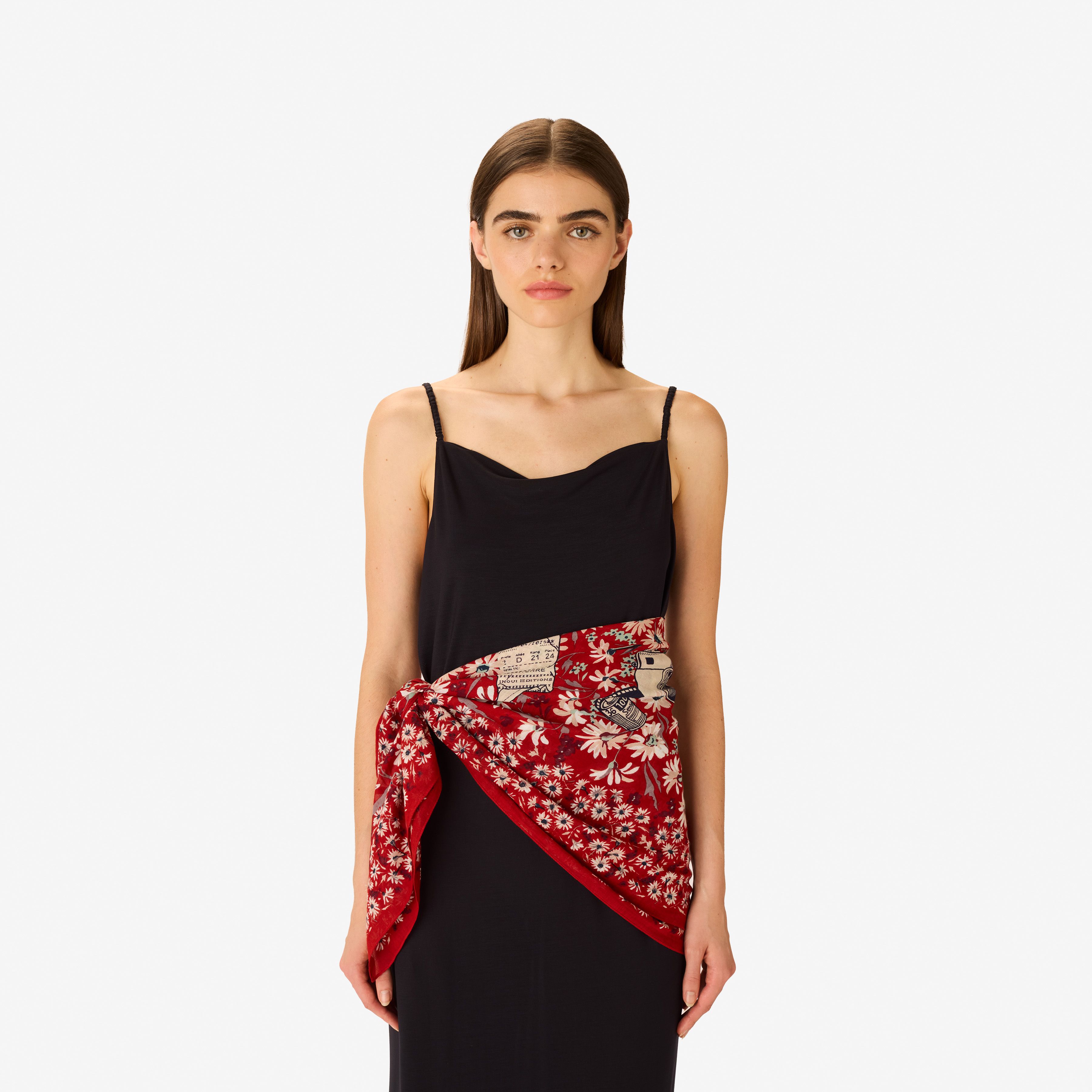 Square 100 - Faust - Red