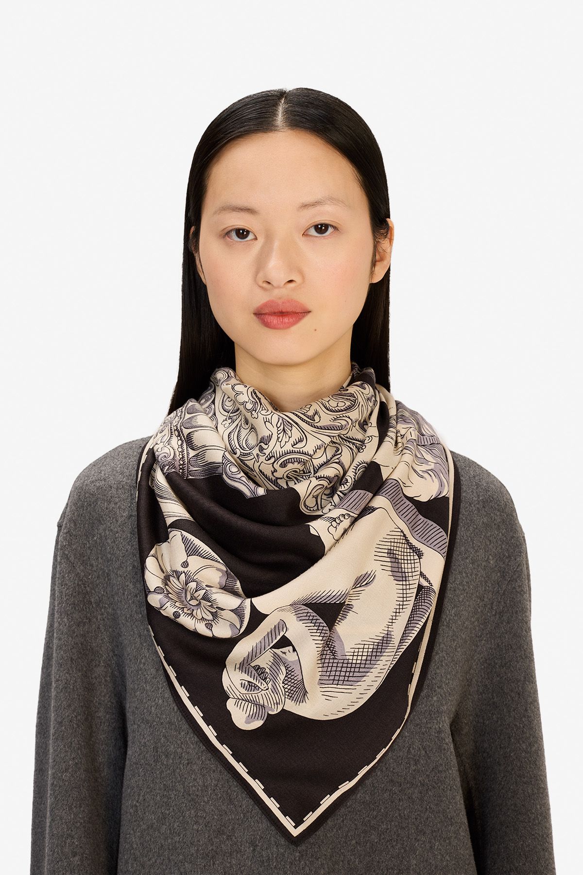 Square 130 - Archives - Black