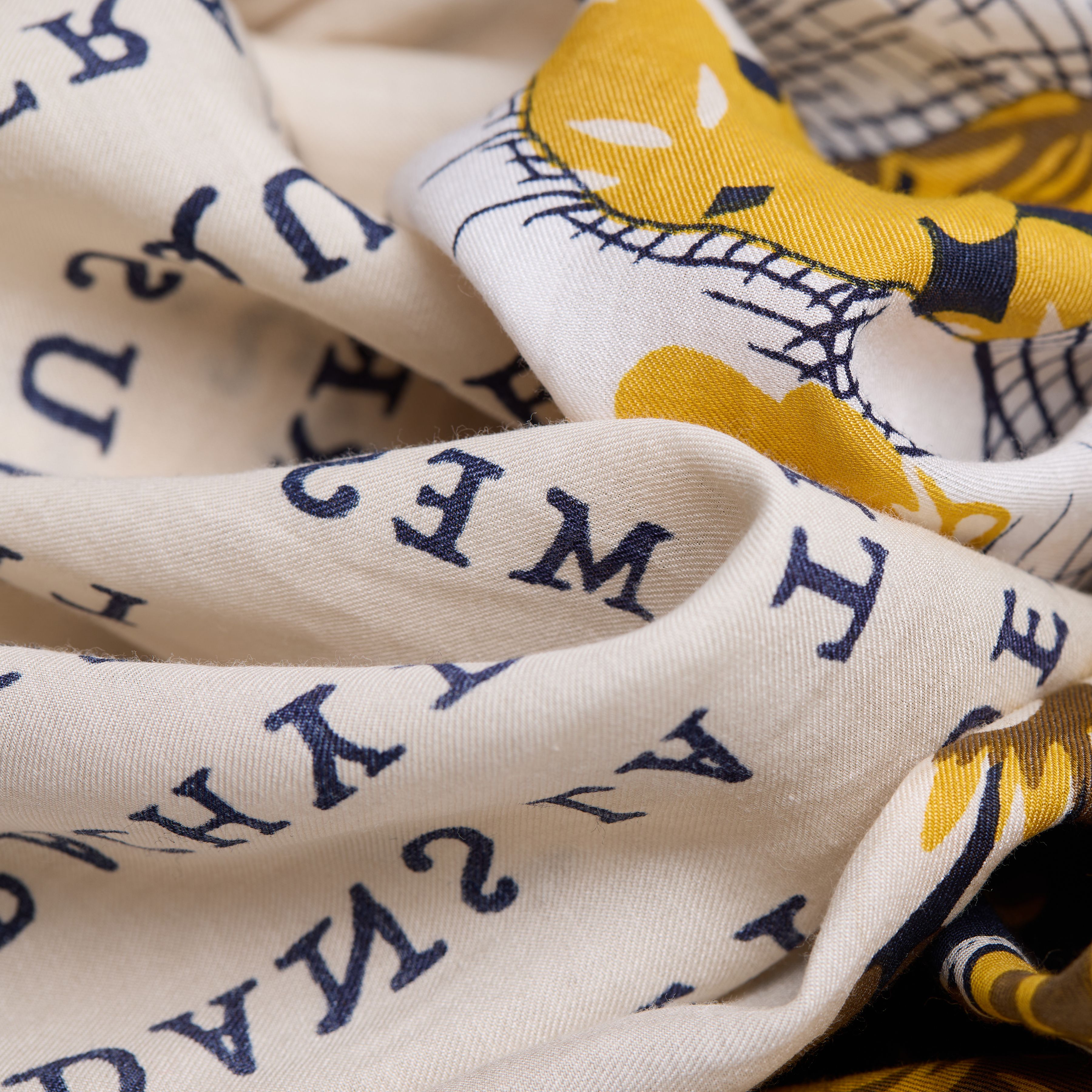 Scarf 100 - Bestiaire - white