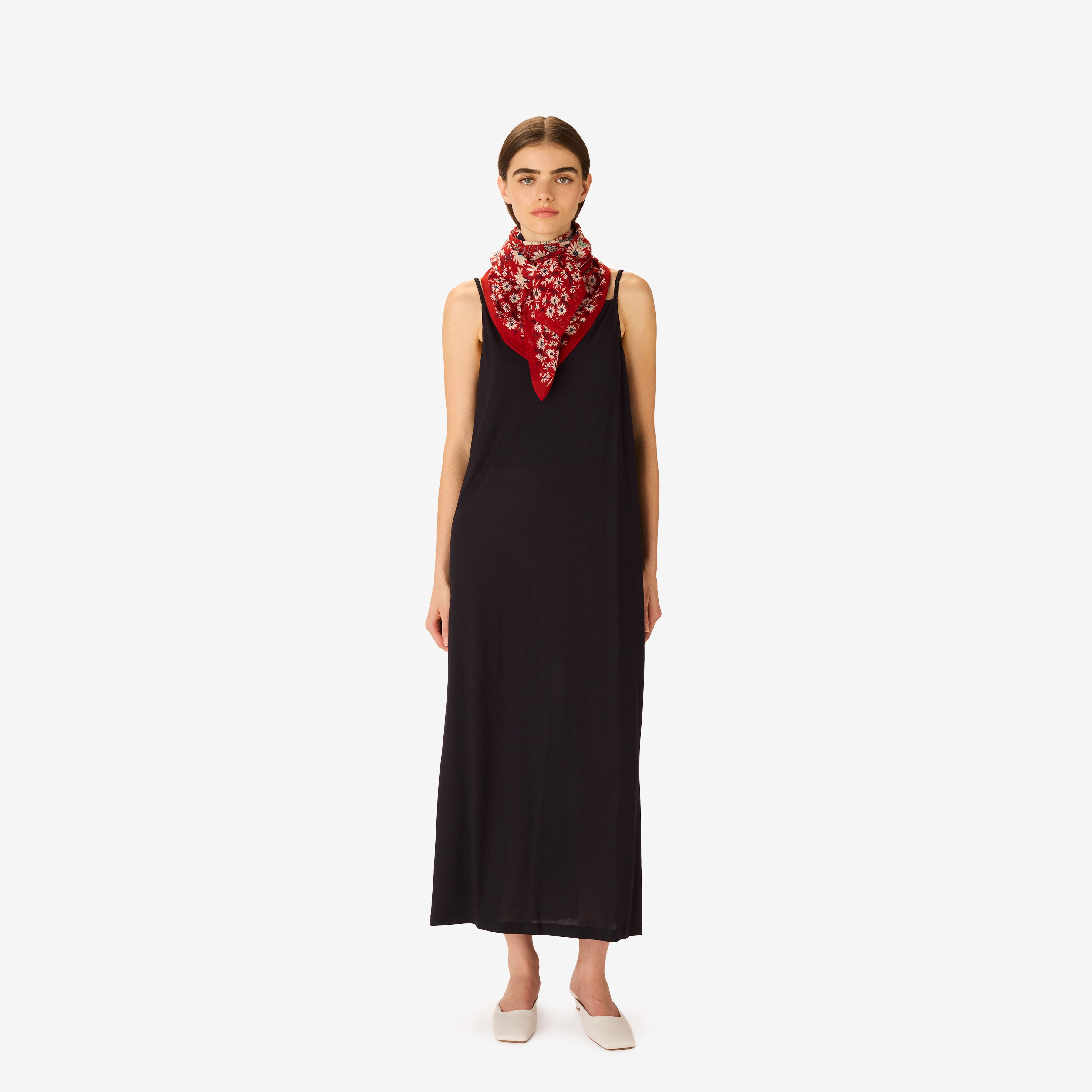 Square 100 - Faust - Red