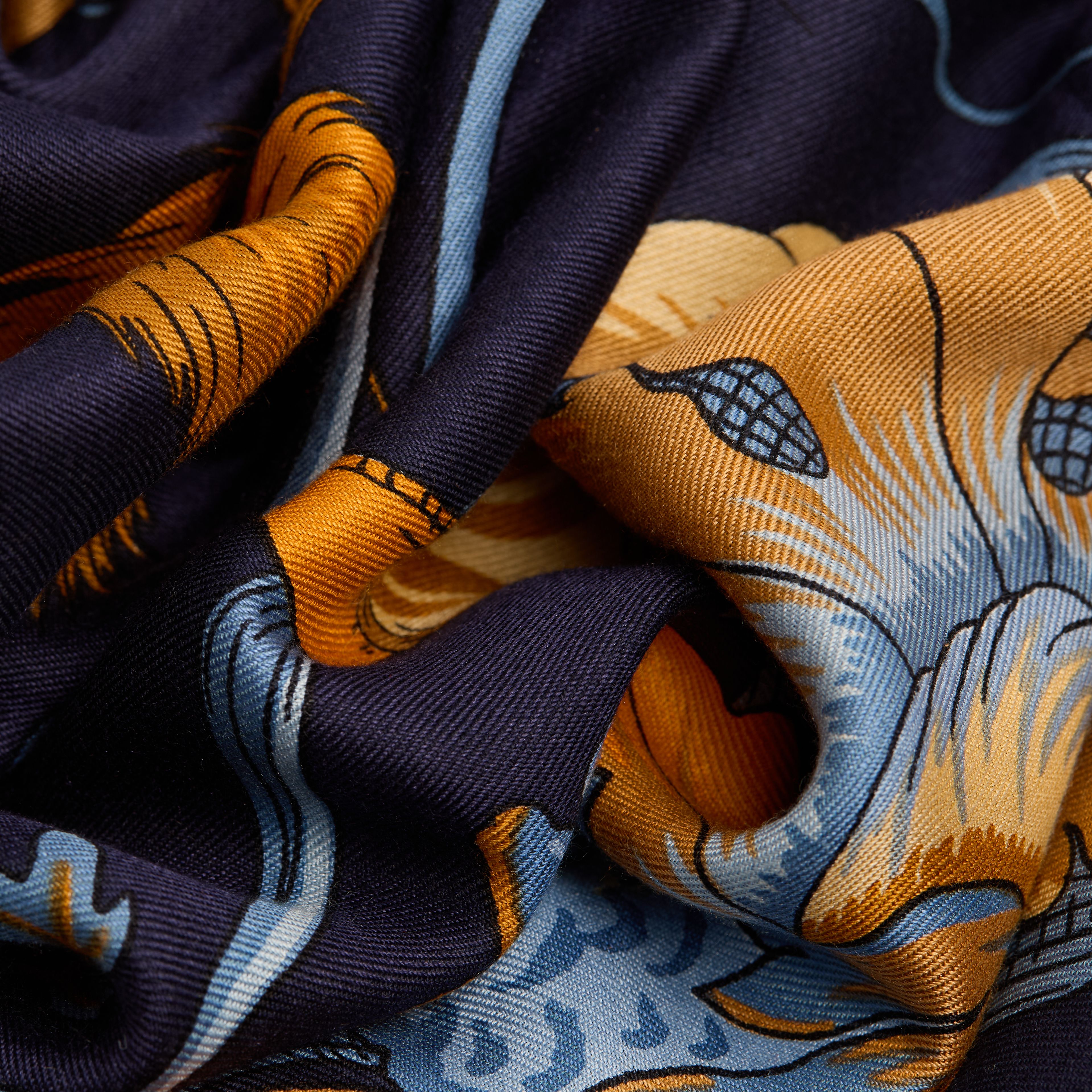 Square 100 - Rococo - Navy