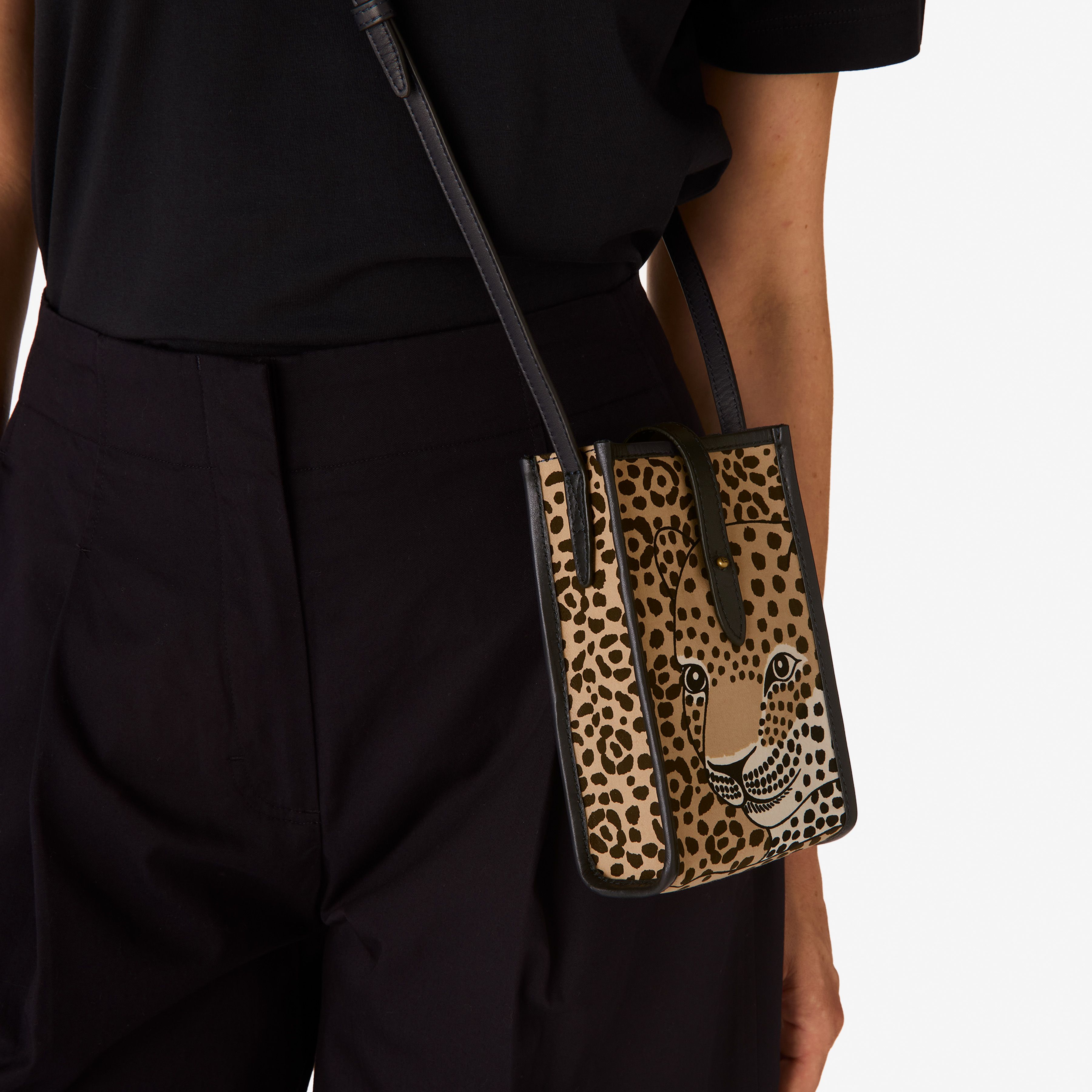 Caprice Case - Felis - Beige